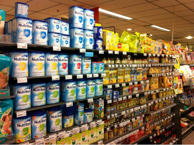 嬰幼兒配方食品監管新規 配方乳粉銷售延至保質期，保障市場供應與安全